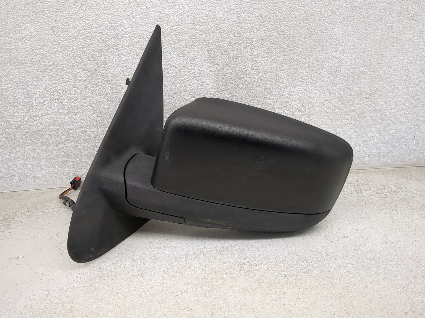 2006 Ford Expedition Driver Side View Mirror - Left Door Mirror OEM Used - Oemusedautoparts1.com