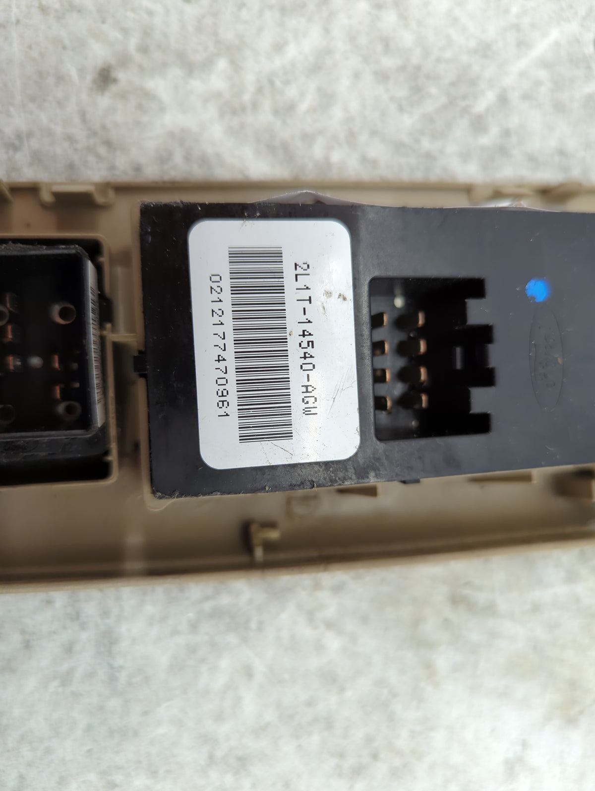 2003-2006 Ford Expedition Master Power Window Switch Replacement Driver Side Left P/N:2L1T-14540-AGW 2L1X-14B133-BTW Fits OE