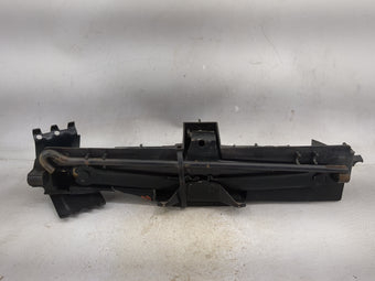 compare product 2006 Ford Expedition Spare Scissor Car Jack 1512515