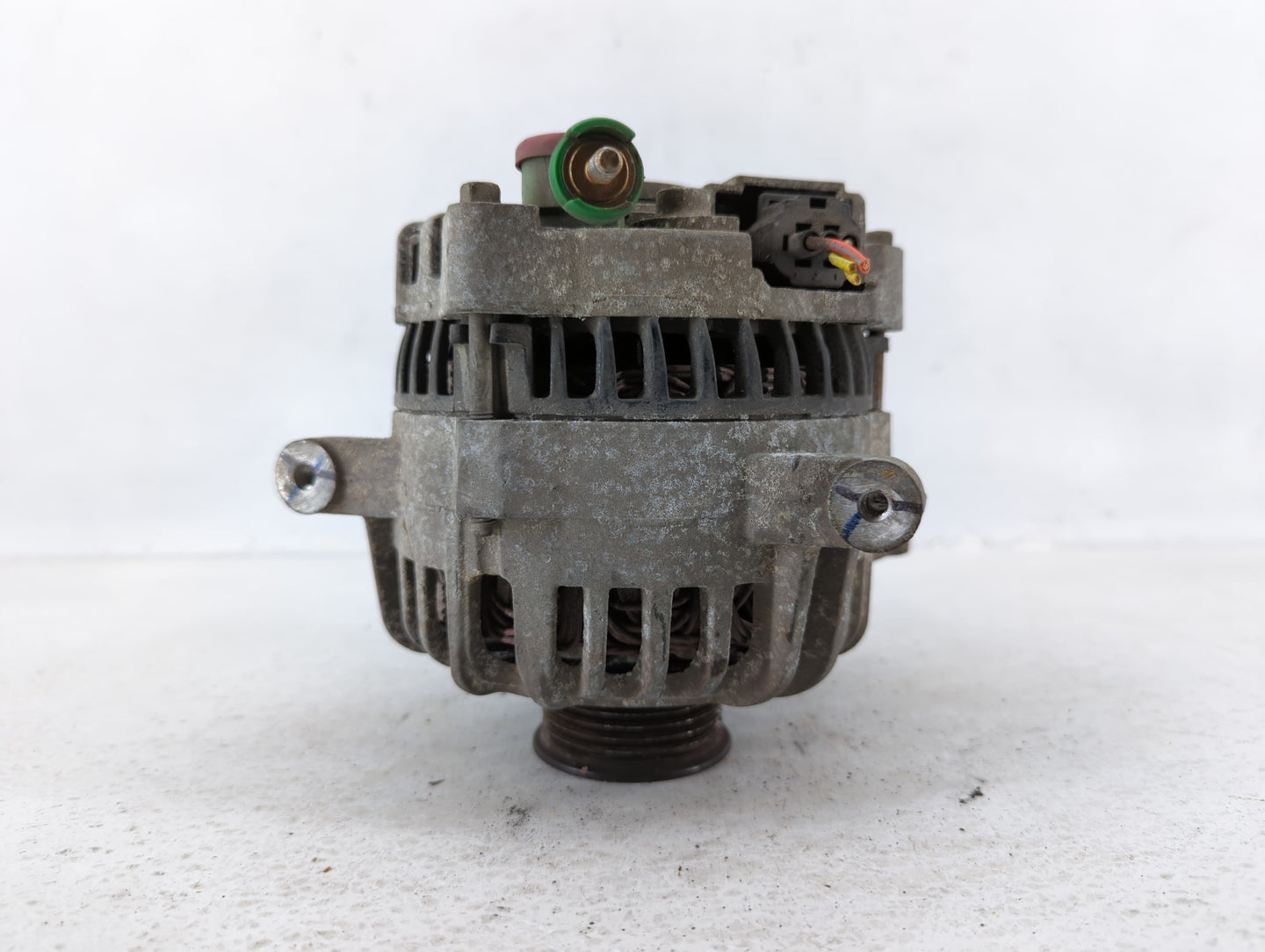 2006 Ford Expedition Alternator Replacement Generator Charging Assembly Engine OEM P/N:5L7T-CB Fits OEM Used Auto Parts - Oe