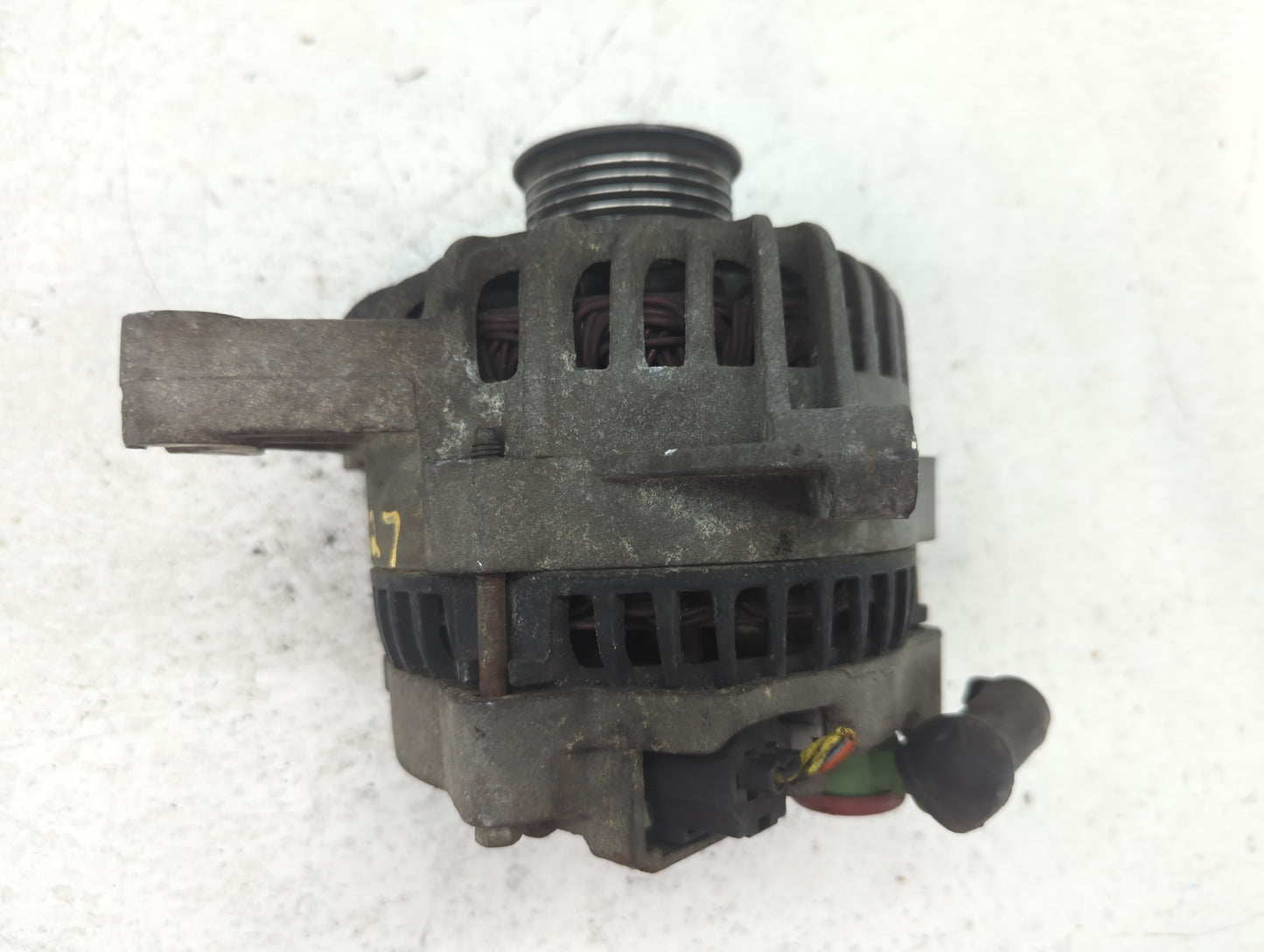 2006 Ford Expedition Alternator Replacement Generator Charging Assembly Engine OEM Fits OEM Used Auto Parts - Oemusedautopar