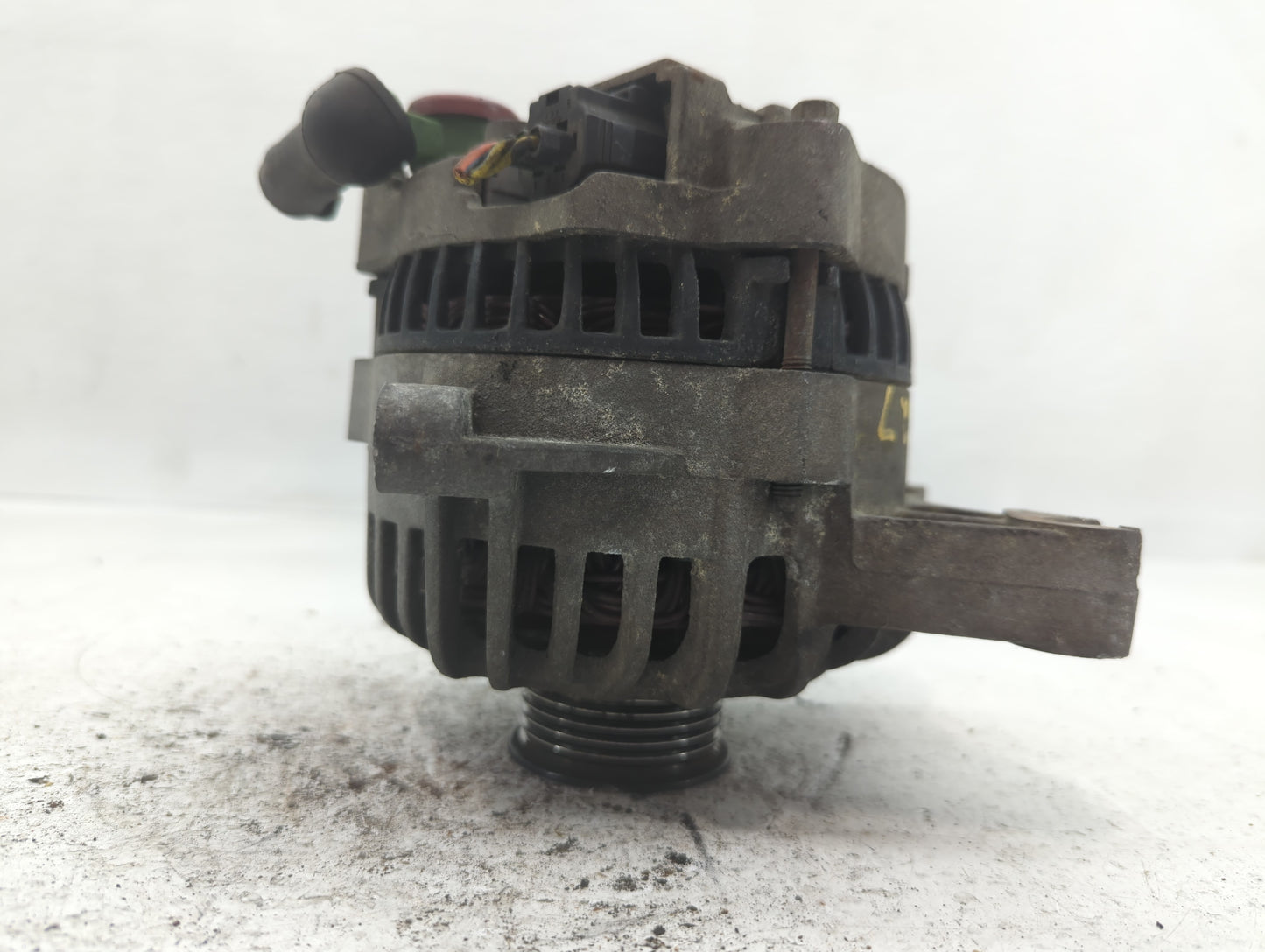 2006 Ford Expedition Alternator Replacement Generator Charging Assembly Engine OEM Fits OEM Used Auto Parts - Oemusedautopar