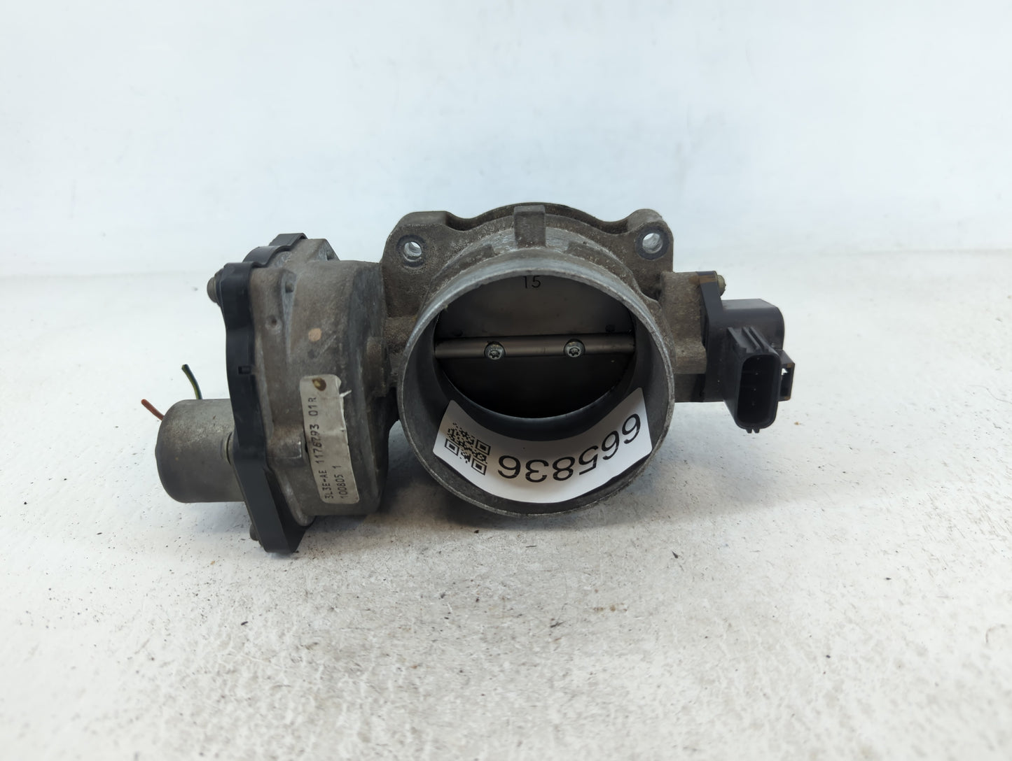 2006 Ford Expedition Throttle Body P/N:1176793 3L3E-AE Fits Fits 2004 2005 2007 2008 2009 2010 OEM Used Auto Parts - Oemused