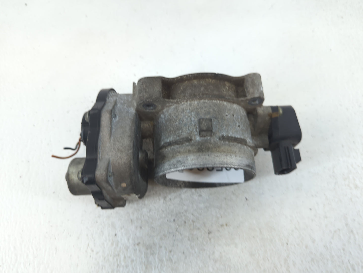 2006 Ford Expedition Throttle Body P/N:1176793 3L3E-AE Fits Fits 2004 2005 2007 2008 2009 2010 OEM Used Auto Parts - Oemused