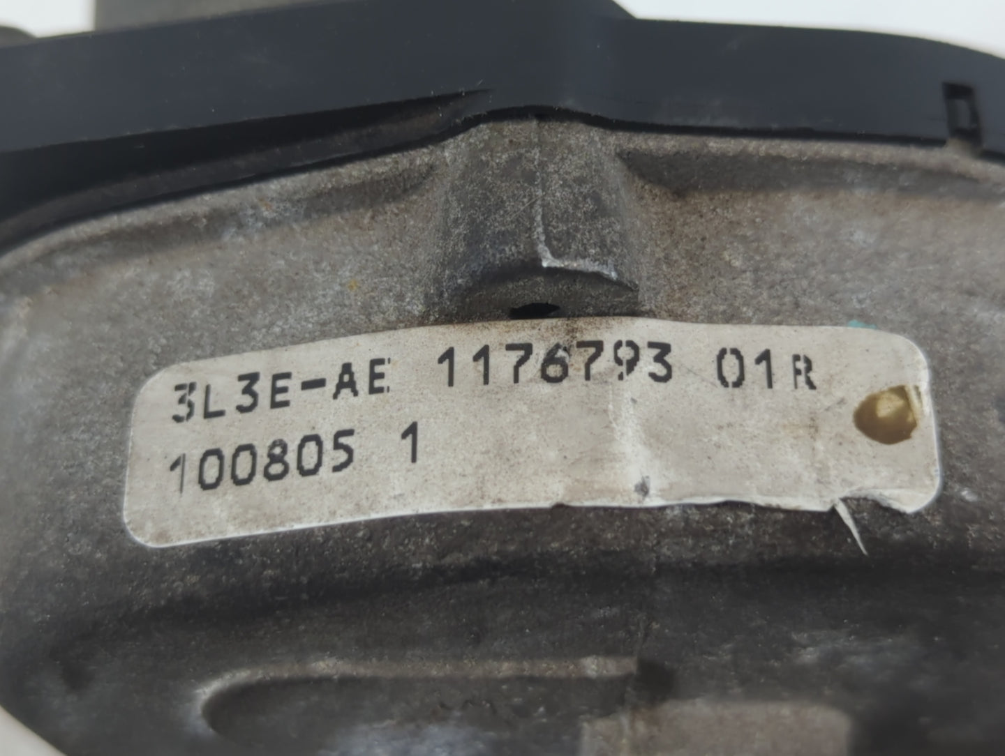 2006 Ford Expedition Throttle Body P/N:1176793 3L3E-AE Fits Fits 2004 2005 2007 2008 2009 2010 OEM Used Auto Parts - Oemused