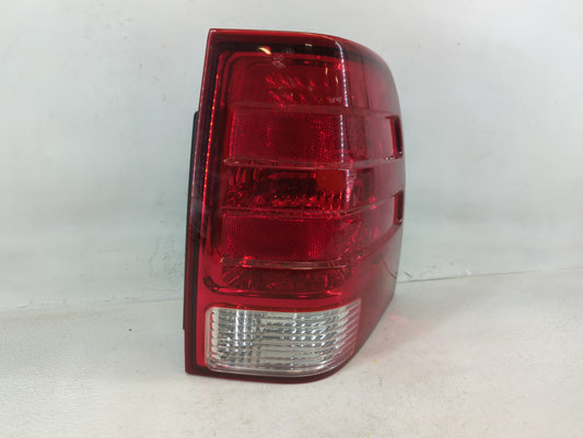 2003-2006 Ford Expedition Tail Light Assembly Passenger Right OEM P/N:44ZH-1577B Fits Fits 2003 2004 2005 2006 OEM Used Auto