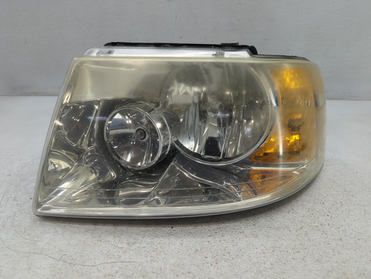 2006 Ford Expedition Driver Left Oem Head Light Headlight Lamp - Oemusedautoparts1.com