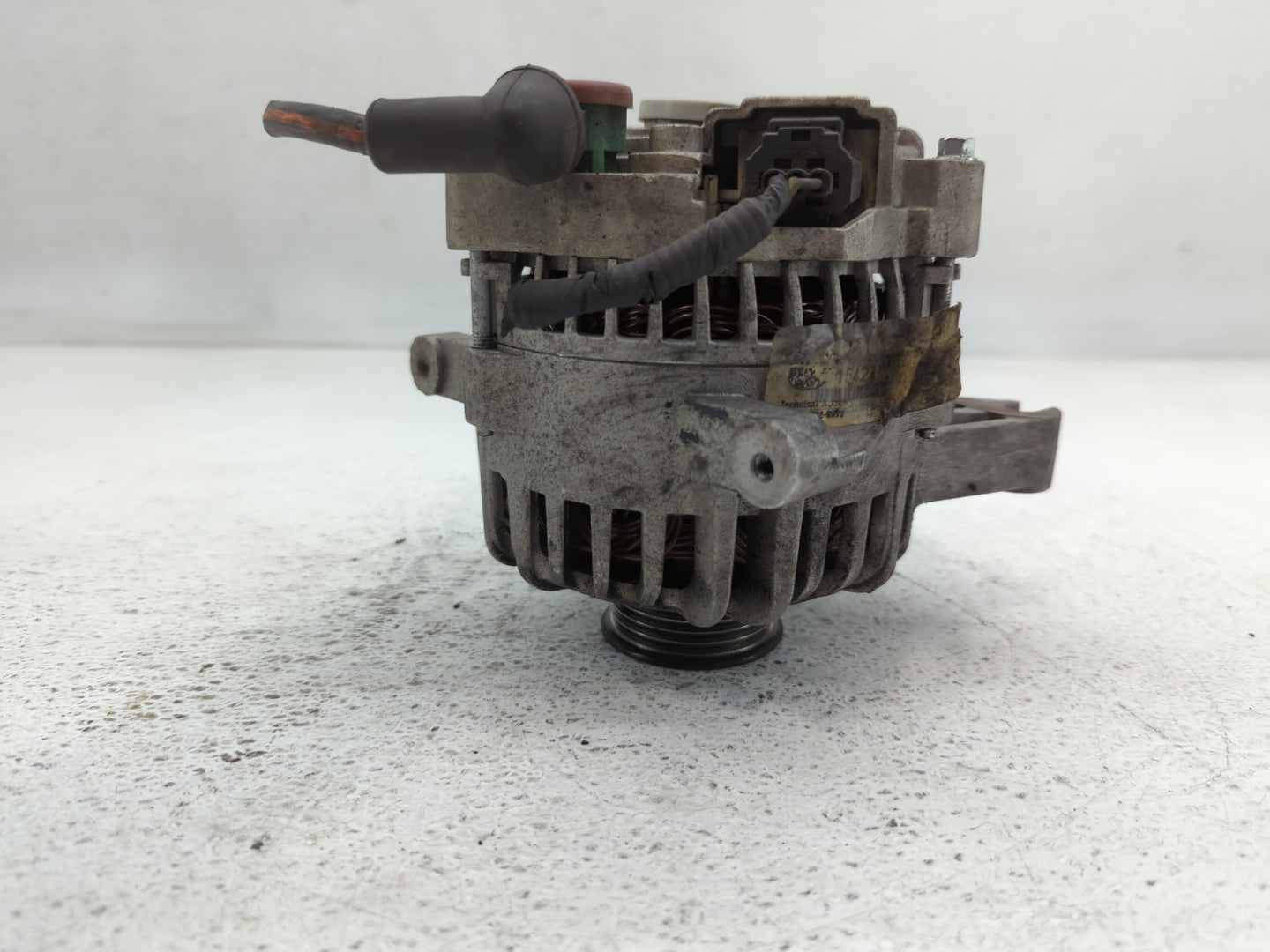 2006 Ford Expedition Alternator Replacement Generator Charging Assembly Engine OEM P/N:1-800-228-9872 15427 Fits OEM Used Au