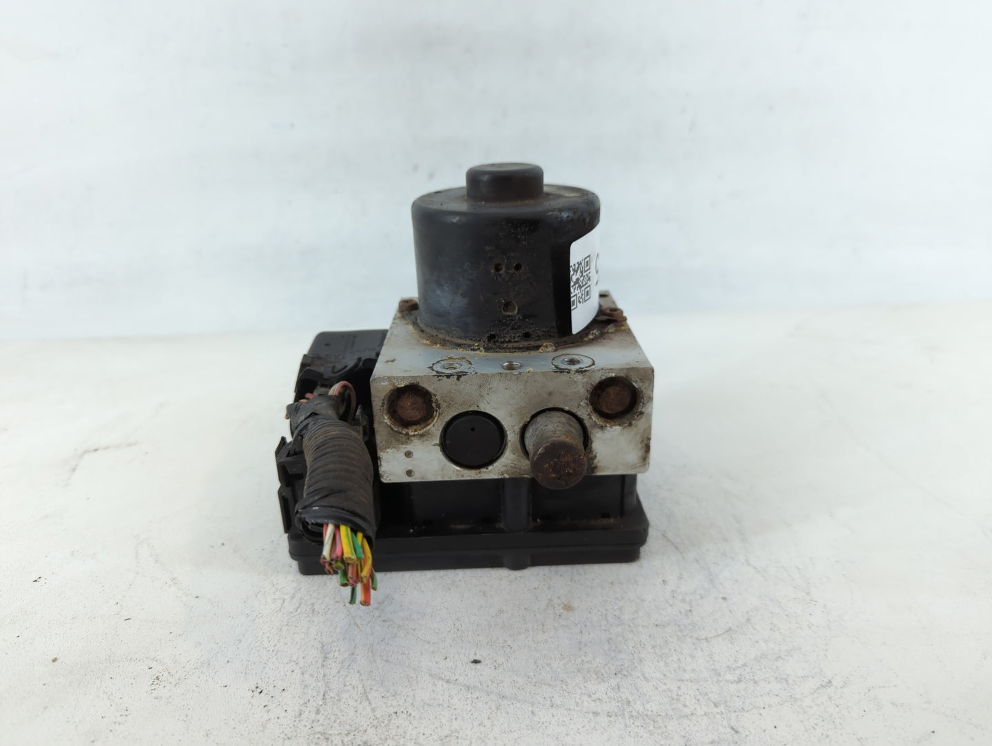 2006 Ford Expedition ABS Pump Control Module Replacement P/N:0206-0180 Fits OEM Used Auto Parts - Oemusedautoparts1.com