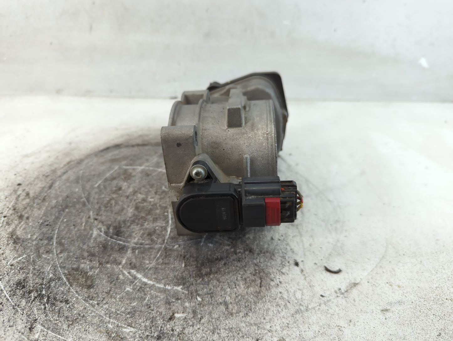 2006 Ford Expedition Throttle Body P/N:6L3E-AA Fits Fits 2004 2005 2007 2008 2009 2010 OEM Used Auto Parts - Oemusedautopart
