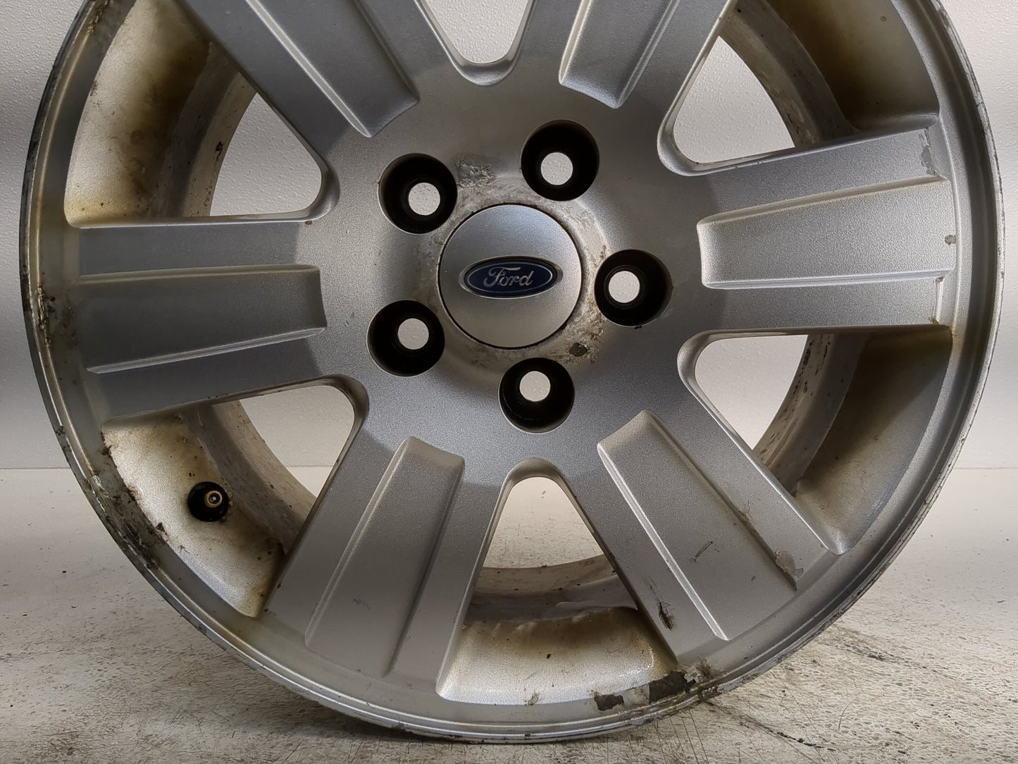 2005-2010 Ford Explorer Oem Wheel Rim - Oemusedautoparts1.com