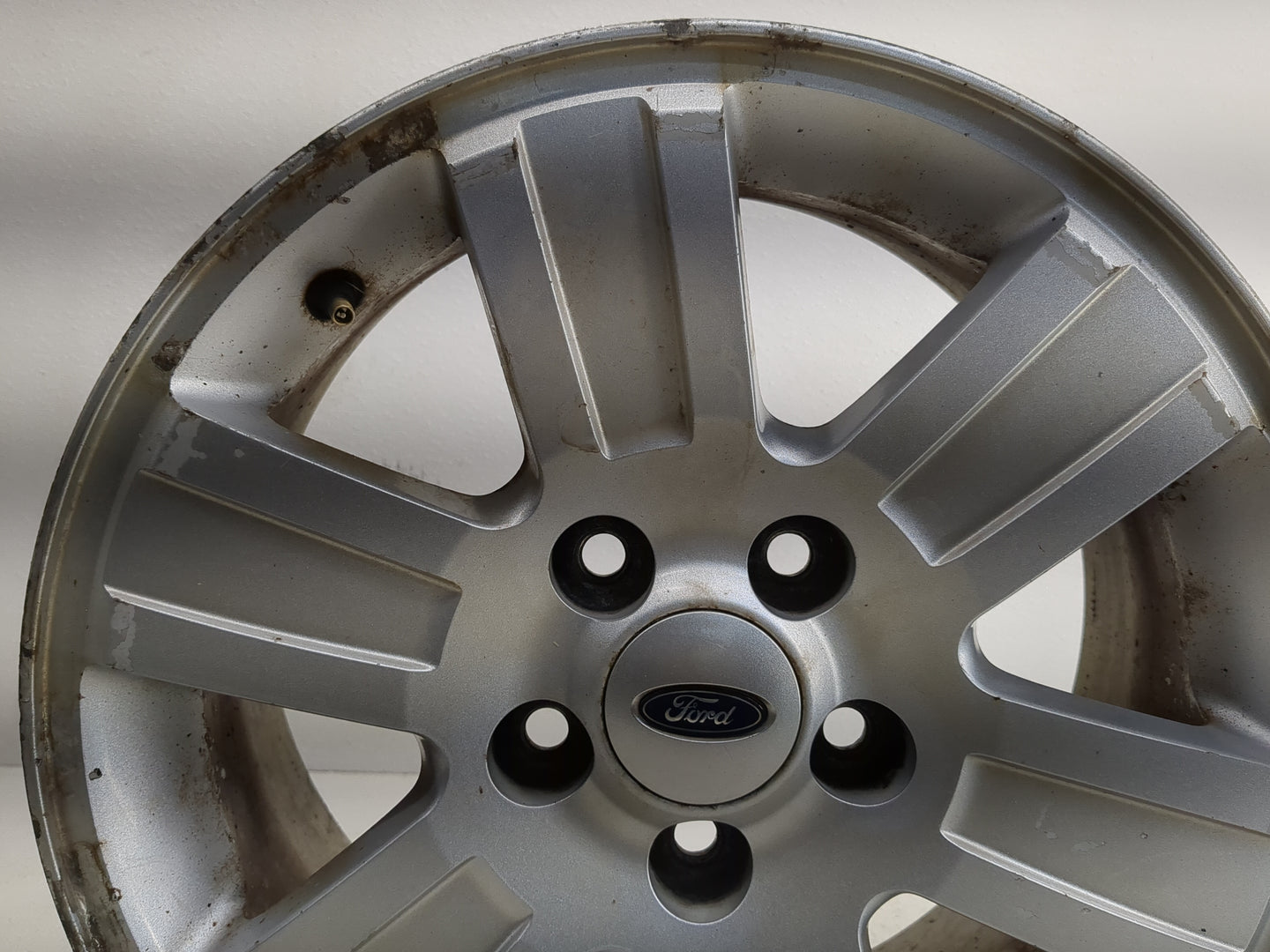 2005-2010 Ford Explorer Oem Wheel Rim - Oemusedautoparts1.com