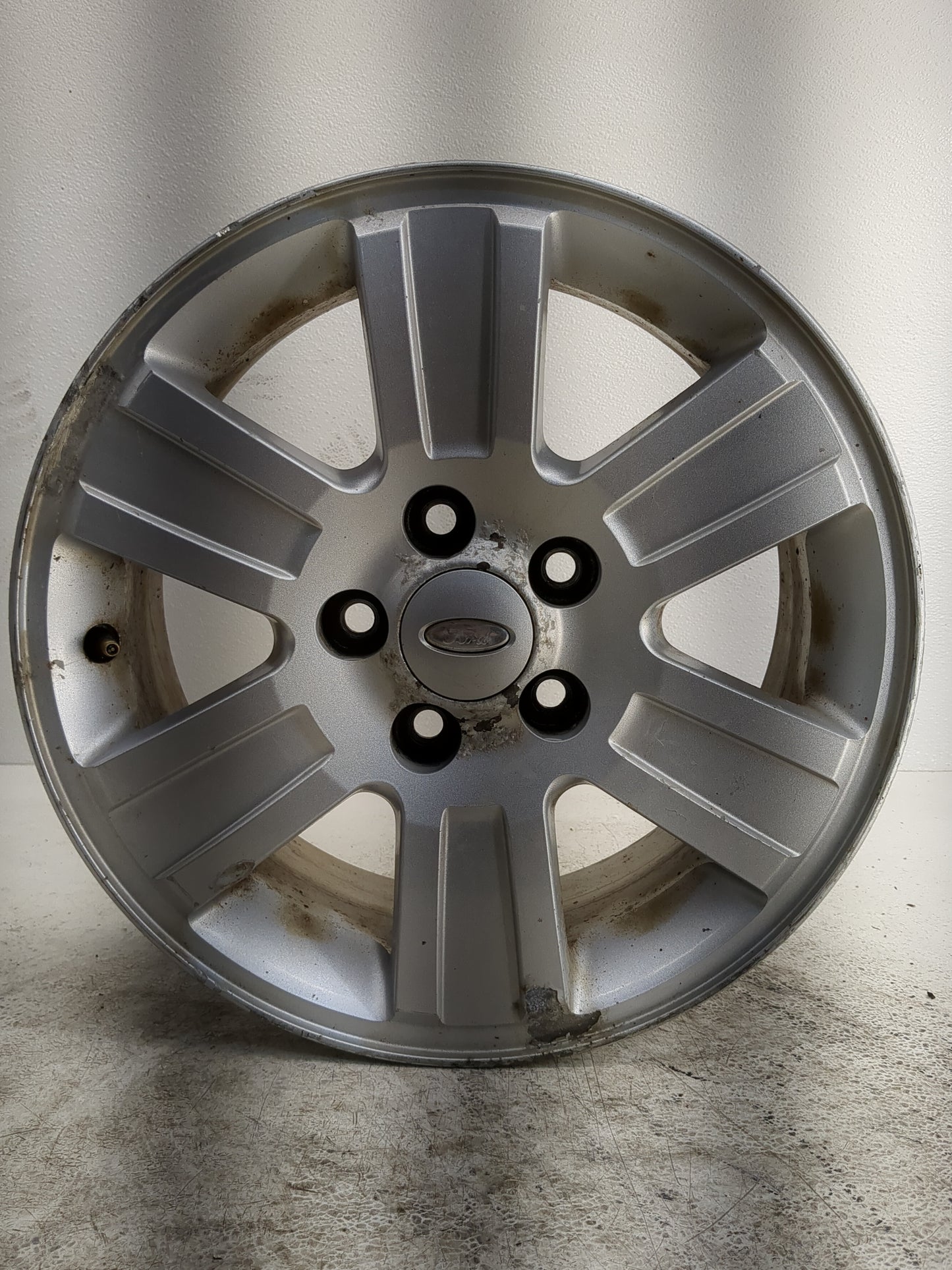 2005-2010 Ford Explorer Oem Wheel Rim - Oemusedautoparts1.com