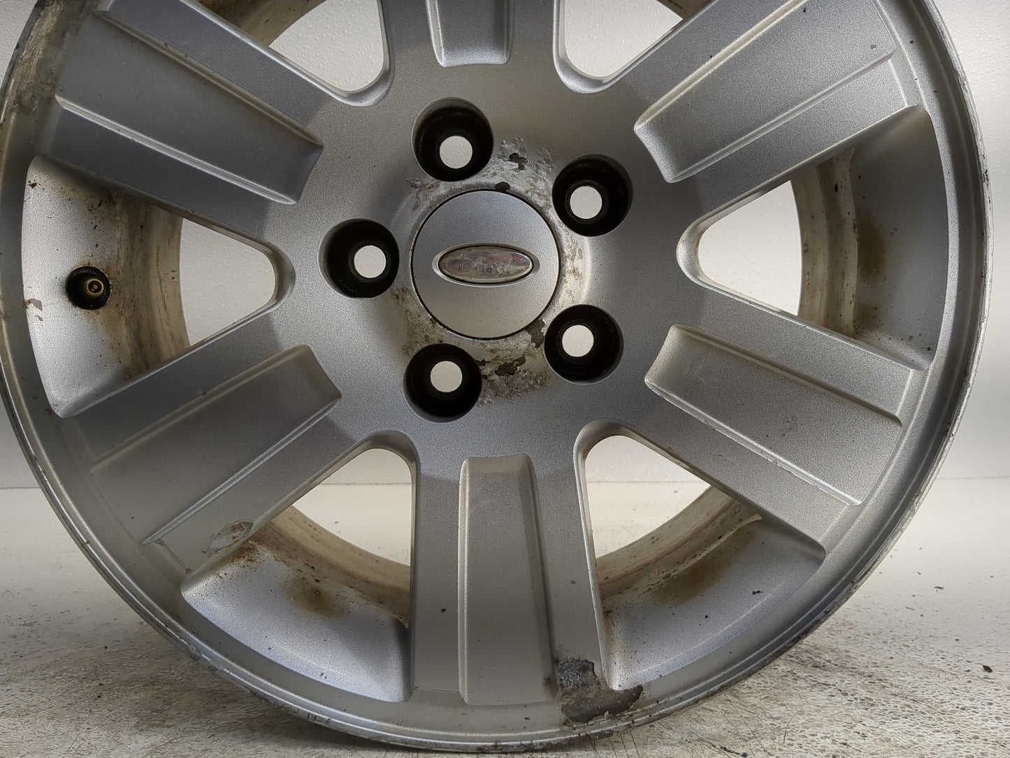 2005-2010 Ford Explorer Oem Wheel Rim - Oemusedautoparts1.com