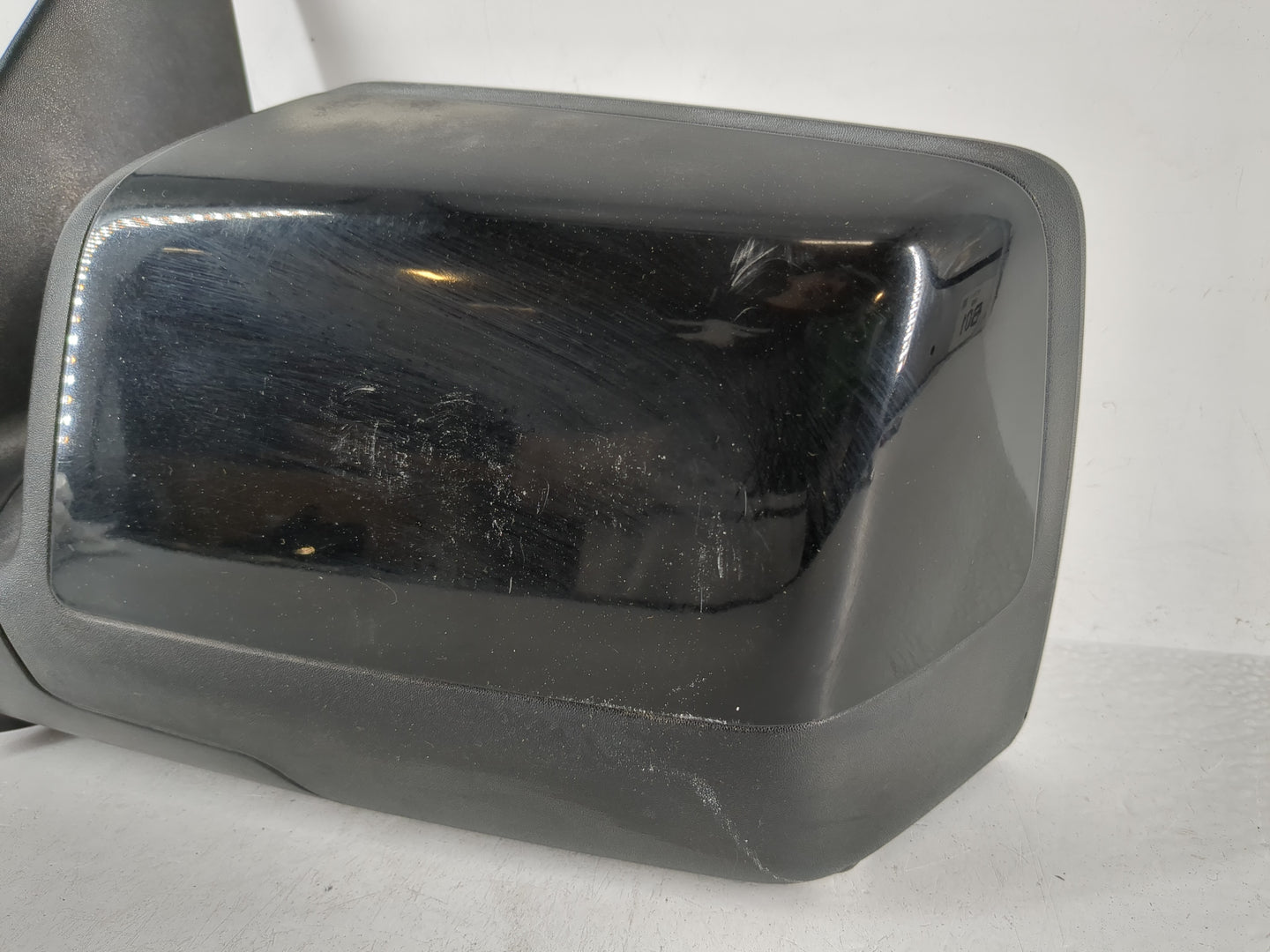 2006-2010 Ford Explorer Driver Side View Mirror - Left Door Mirror OEM Used - Oemusedautoparts1.com