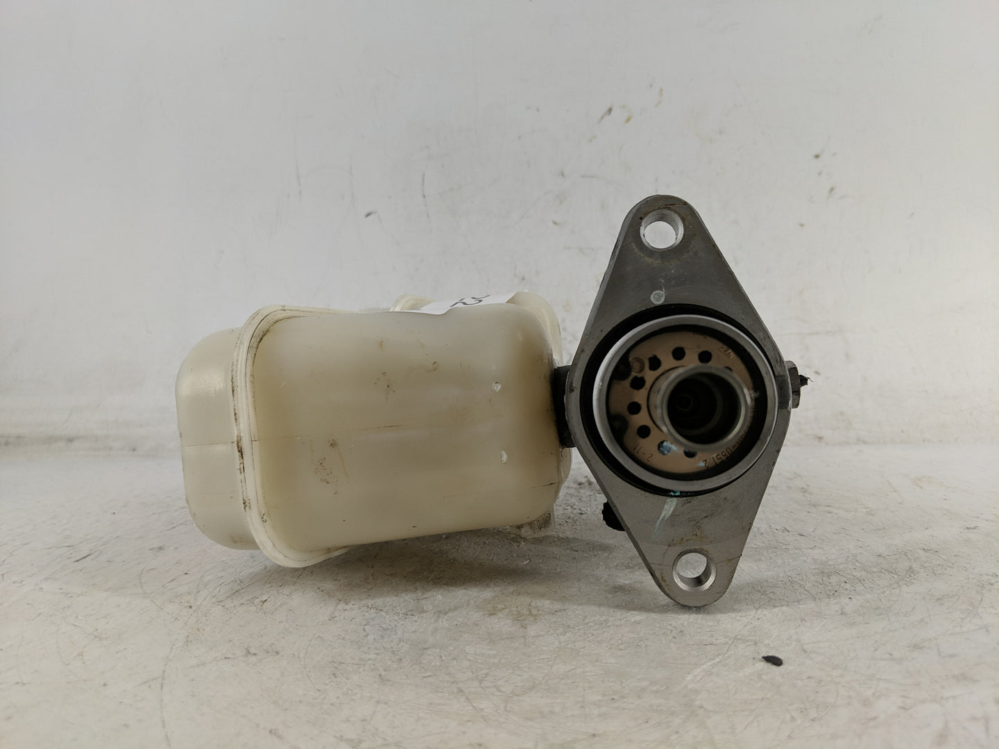 2006 Ford Explorer Brake Master Cylinder - Oemusedautoparts1.com