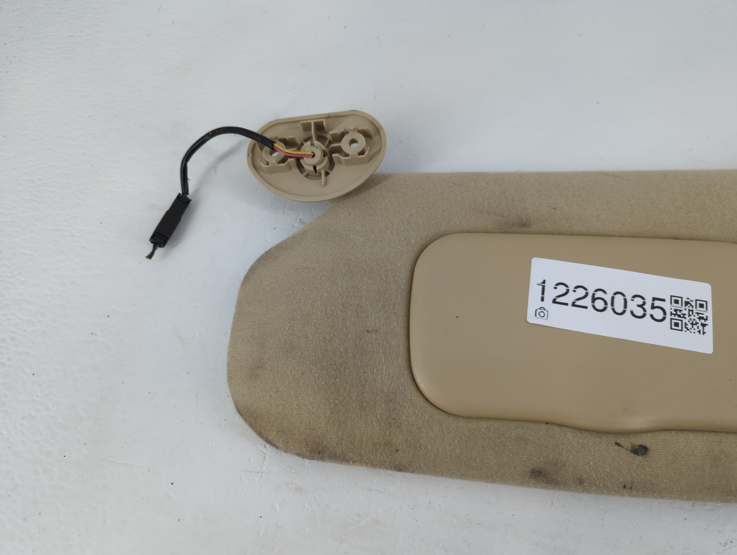 2006-2009 Ford Explorer Sun Visor Shade Replacement Driver Left Mirror Fits Fits 2006 2007 2008 2009 OEM Used Auto Parts - O