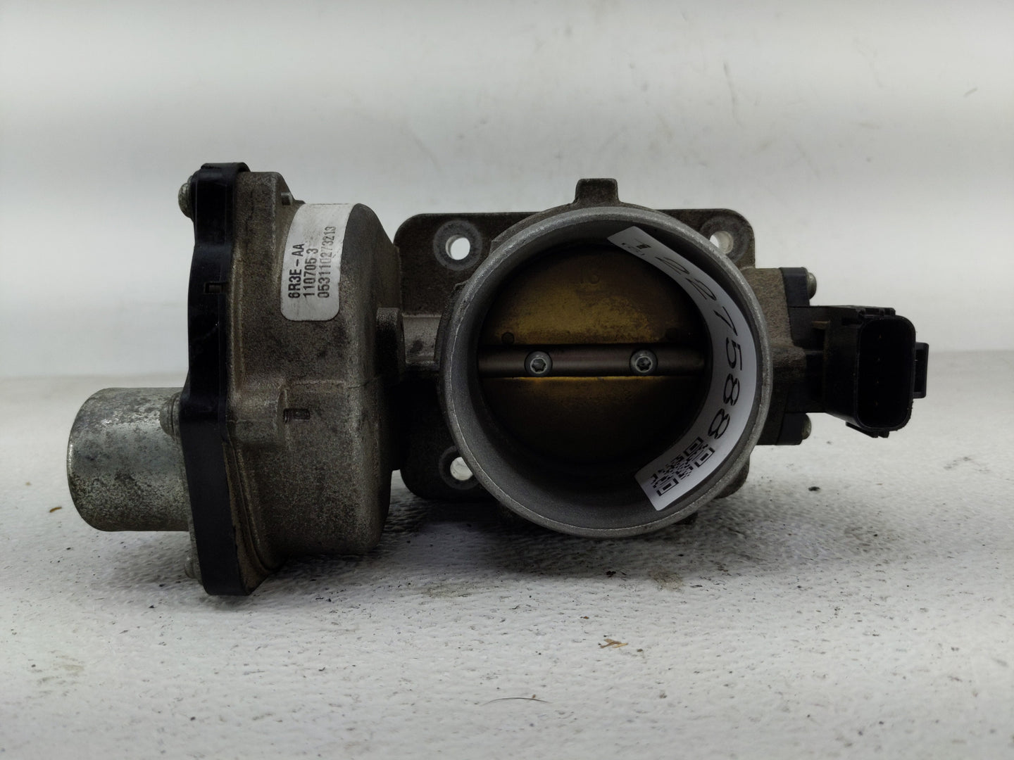2006-2008 Ford Explorer Throttle Body P/N:3L5E-AE Fits Fits 2006 2007 2008 OEM Used Auto Parts - Oemusedautoparts1.com