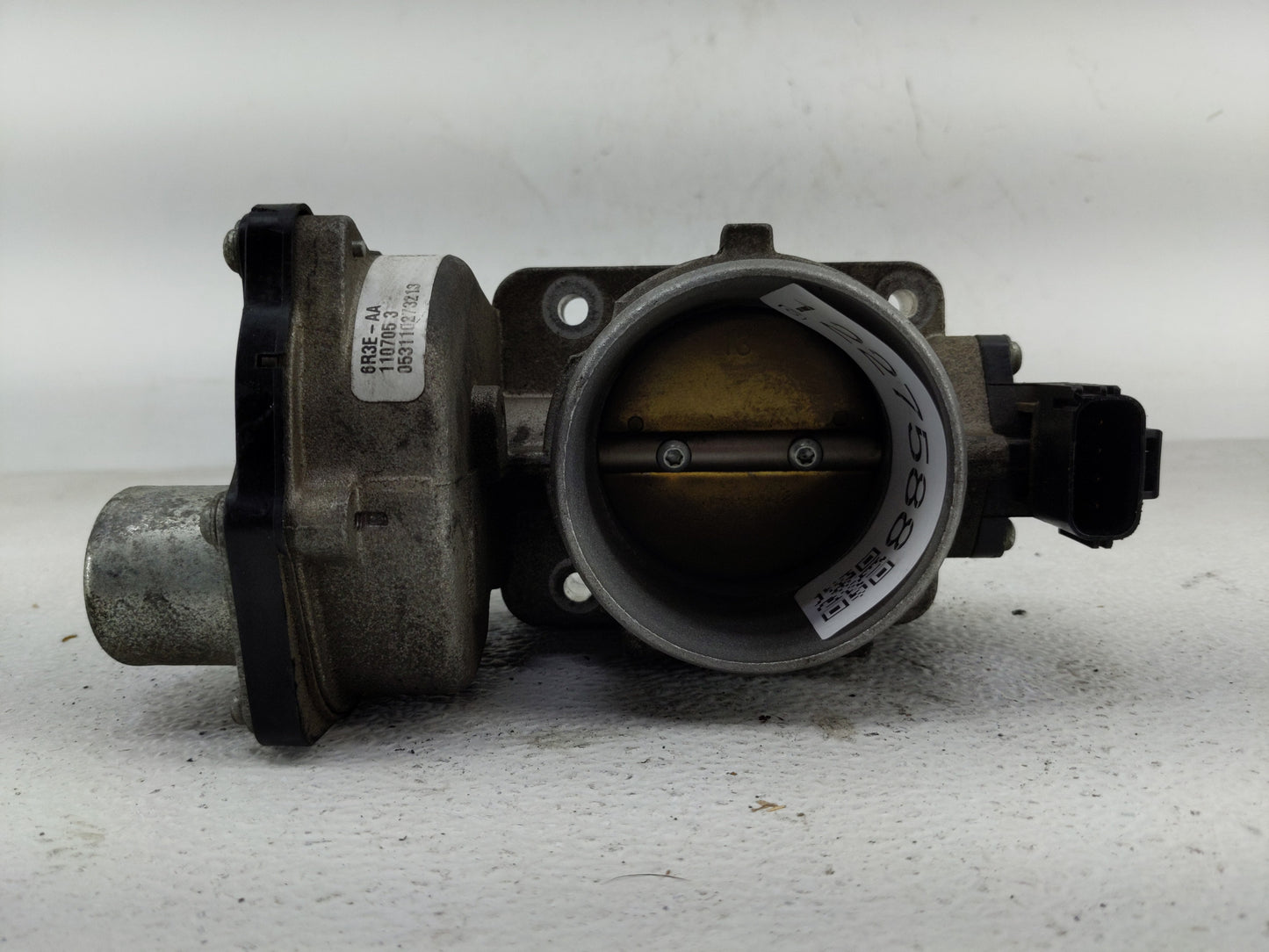 2006-2008 Ford Explorer Throttle Body P/N:3L5E-AE Fits Fits 2006 2007 2008 OEM Used Auto Parts - Oemusedautoparts1.com