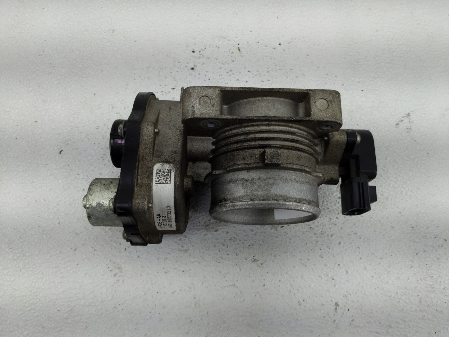 2006-2008 Ford Explorer Throttle Body P/N:3L5E-AE Fits Fits 2006 2007 2008 OEM Used Auto Parts - Oemusedautoparts1.com