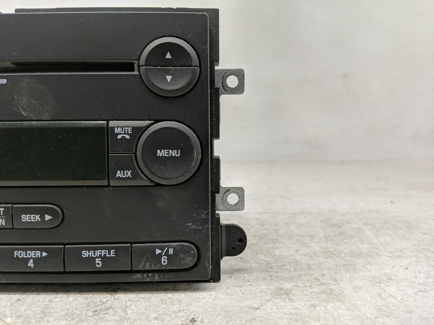 2006 Ford Explorer Radio AM FM Cd Player Receiver Replacement P/N:6L2T-18C869-AG Fits OEM Used Auto Parts - Oemusedautoparts