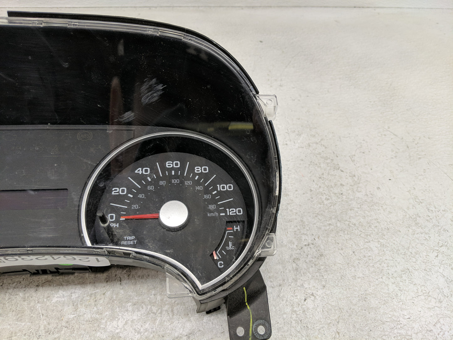 2006 Ford Explorer Instrument Cluster Speedometer Gauges P/N:6L2T-10849-AM Fits OEM Used Auto Parts - Oemusedautoparts1.com