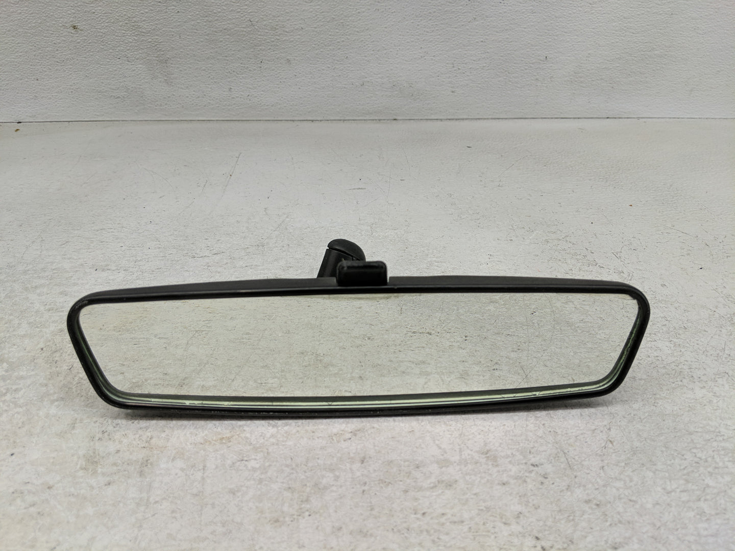 2006 Ford Explorer Interior Rear View Mirror Replacement OEM Fits OEM Used Auto Parts - Oemusedautoparts1.com