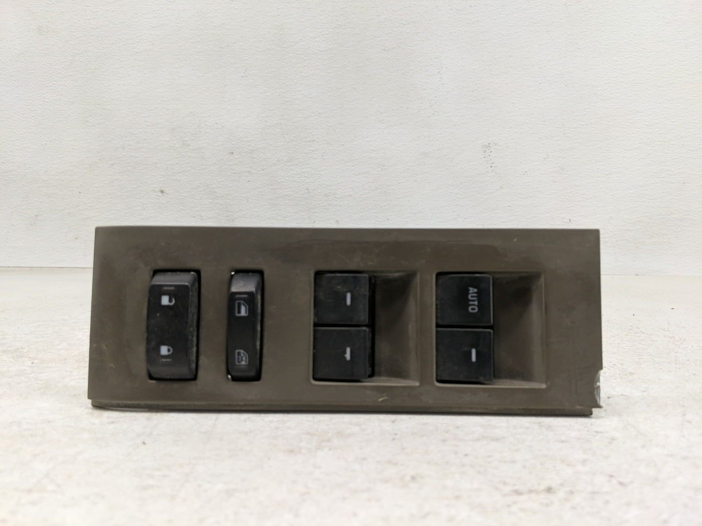 2006-2007 Ford Explorer Master Power Window Switch Replacement Driver Side Left Fits Fits 2006 2007 2008 2009 2010 OEM Used 