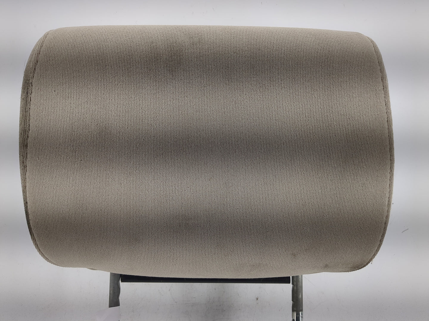 2006 Ford Explorer Headrest Head Rest Rear Center Seat Fits OEM Used Auto Parts - Oemusedautoparts1.com