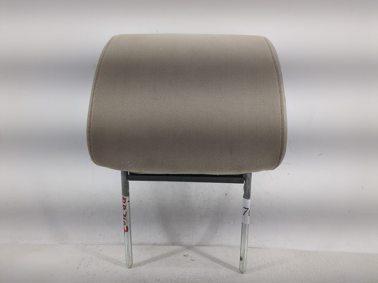 2006 Ford Explorer Headrest Head Rest Rear Center Seat Fits OEM Used Auto Parts - Oemusedautoparts1.com