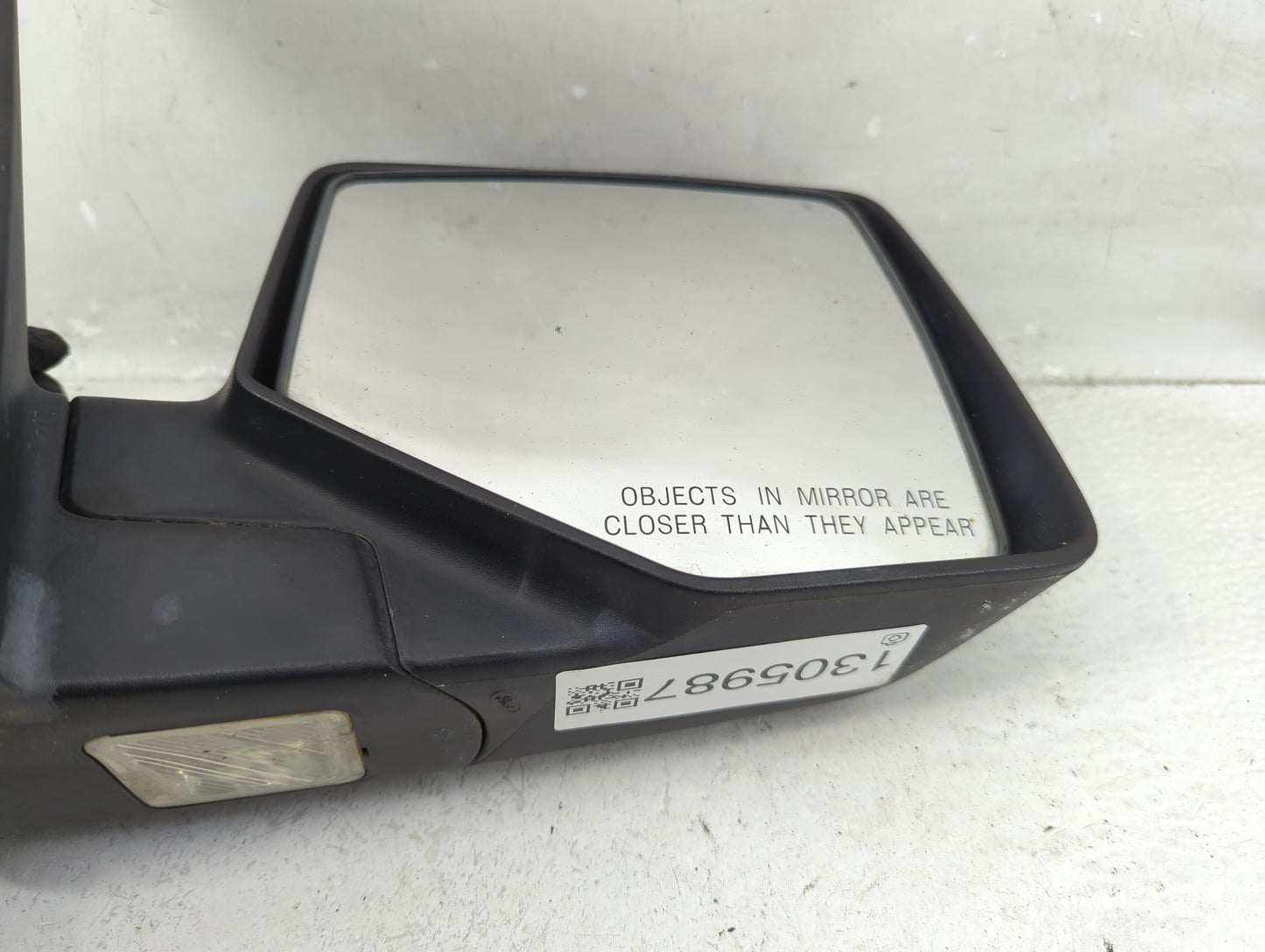 2006-2010 Ford Explorer Passenger Side View Mirror - Right Door Mirror OEM Used - Oemusedautoparts1.com