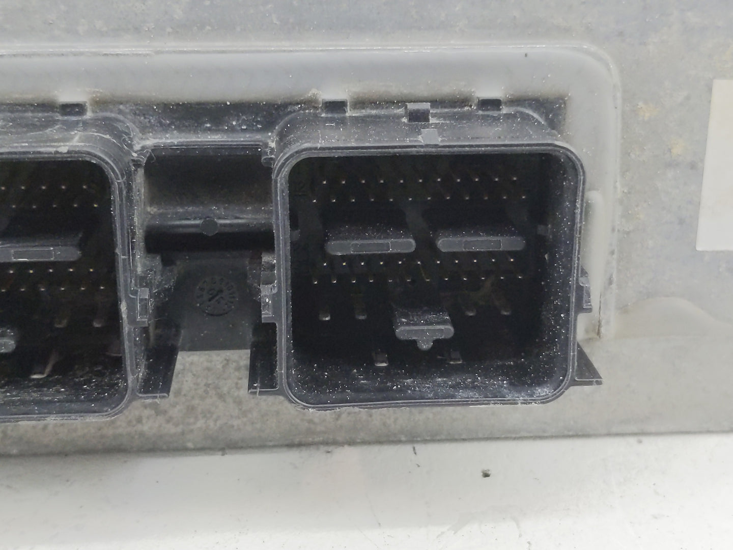 2006-2007 Ford Explorer PCM Engine Control Computer ECU ECM PCU OEM P/N:6L2A-12A650-AZD Fits Fits 2006 2007 OEM Used Auto Pa