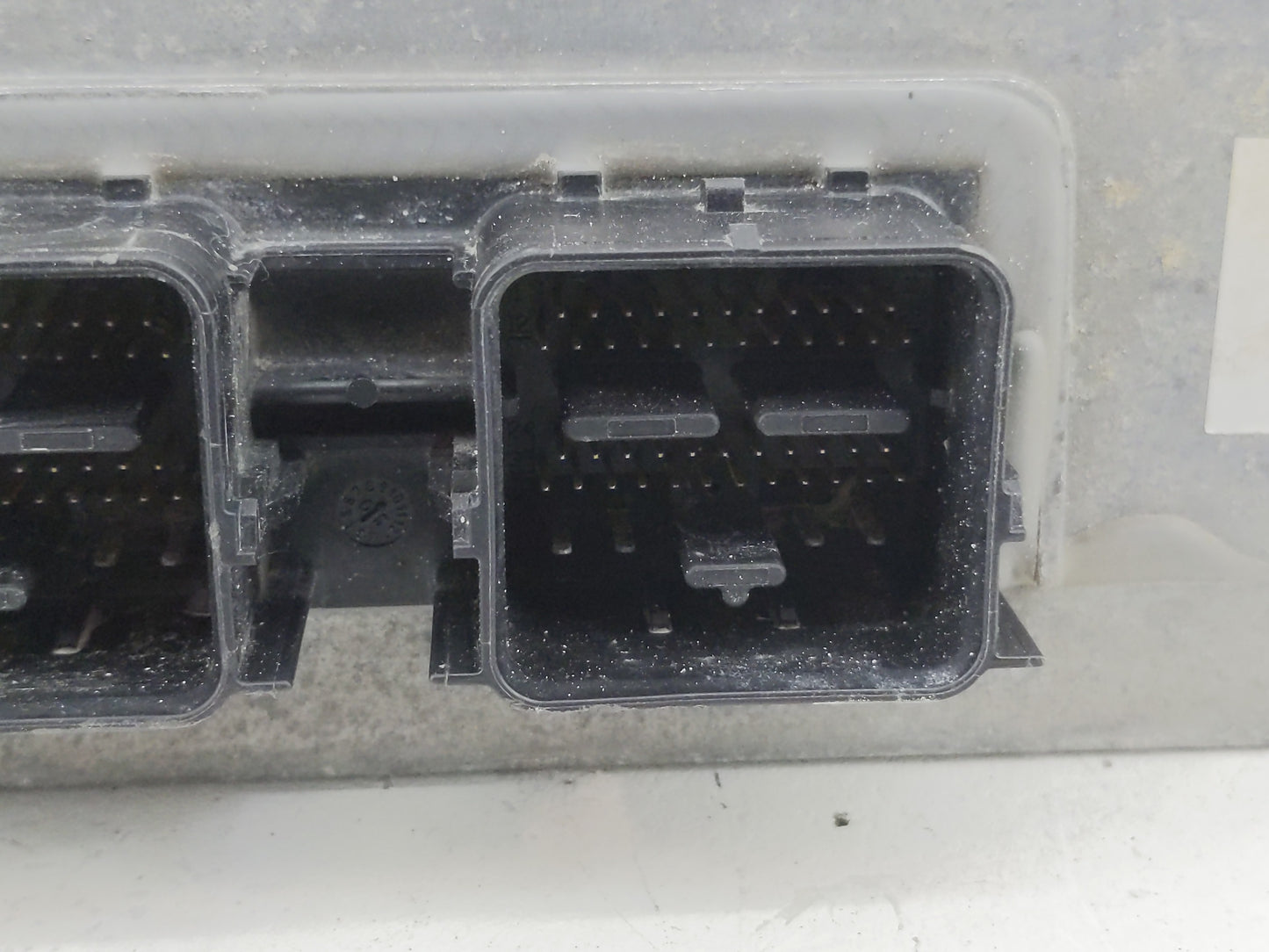 2006-2007 Ford Explorer PCM Engine Control Computer ECU ECM PCU OEM P/N:6L2A-12A650-AZD Fits Fits 2006 2007 OEM Used Auto Pa