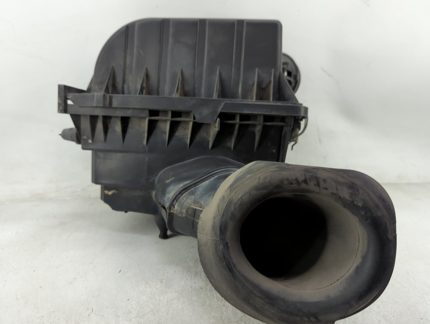 2006-2010 Ford Explorer Air Cleaner Intake-duct Hose Tube - Oemusedautoparts1.com