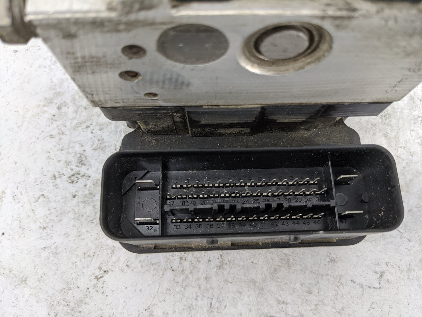 2006-2008 Ford Explorer ABS Pump Control Module Replacement P/N:6L24-2C219-CH 00009183C300, 505A28003CD Fits Fits 2006 2007 