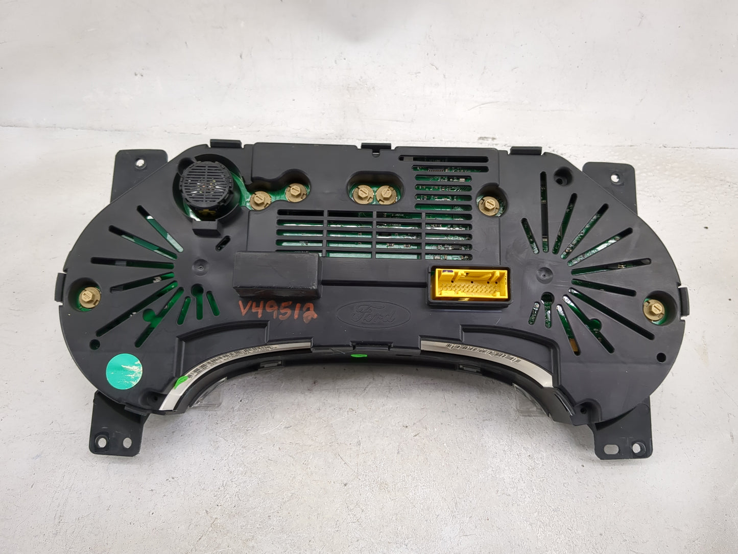 2006 Ford Explorer Instrument Cluster Speedometer Gauges P/N:6L2T-10849-AM A2C53061241 Miles: Fits OEM Used Auto Parts - Oem