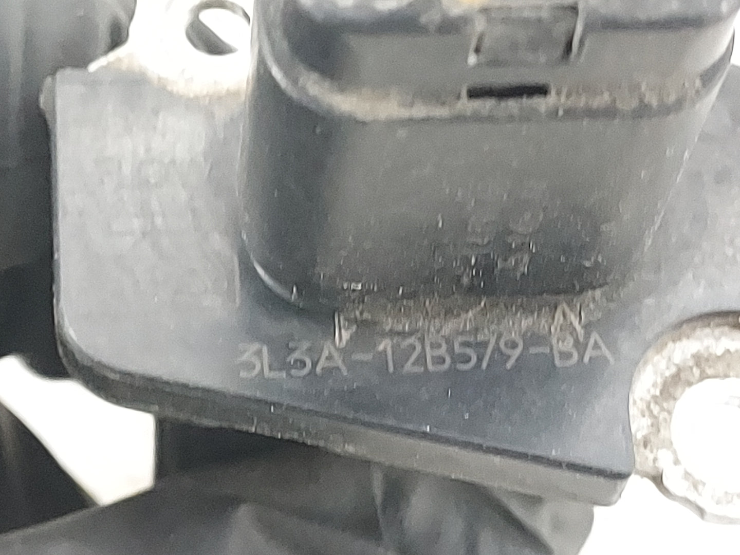 2004-2012 Ford Explorer Mass Air Flow Meter Maf 1487347 - Oemusedautoparts1.com
