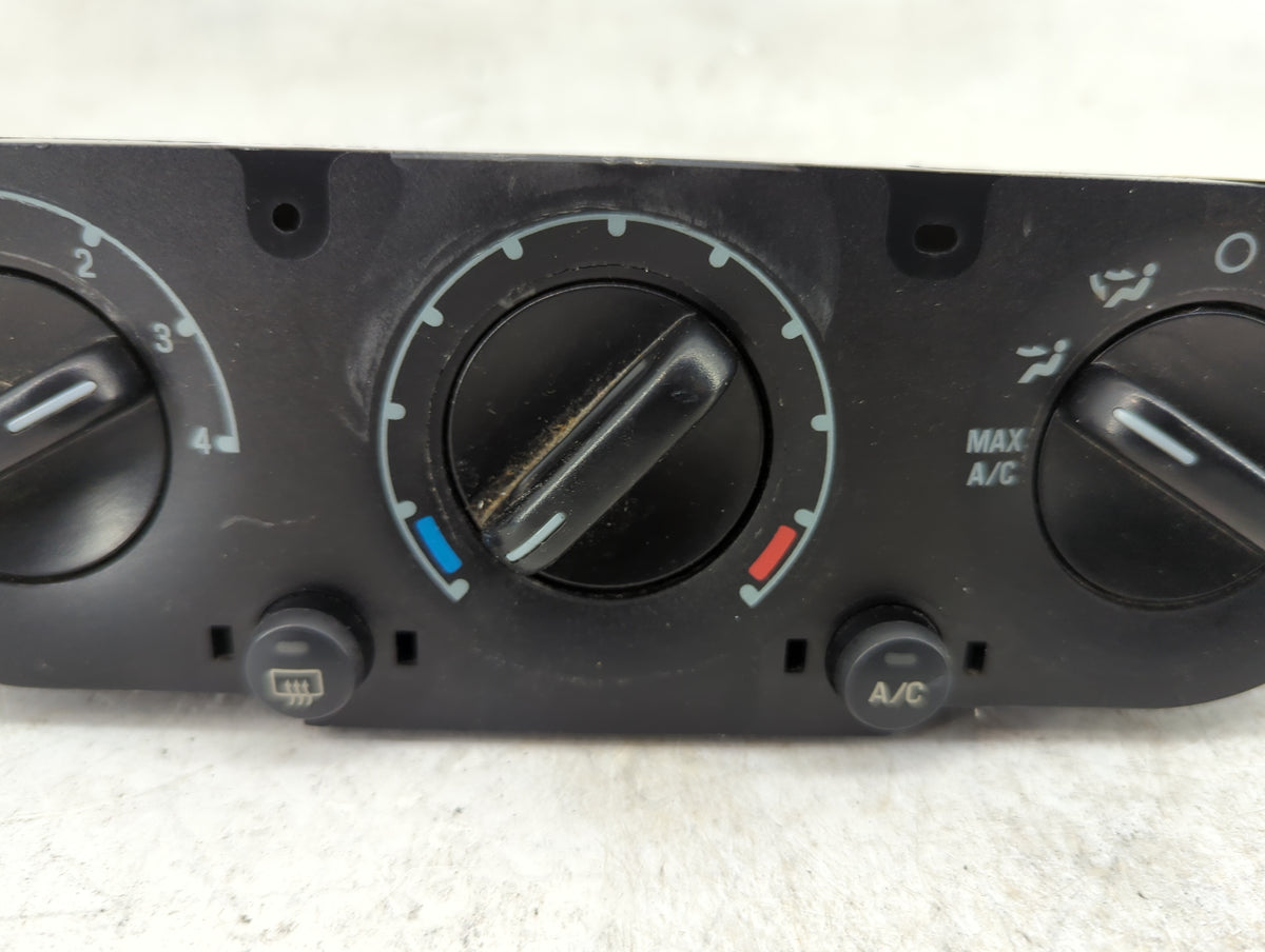 2002-2006 Ford Explorer Climate Control Module Temperature AC/Heater Replacement P/N:16D10 6024 Fits Fits 2002 2003 2004 200