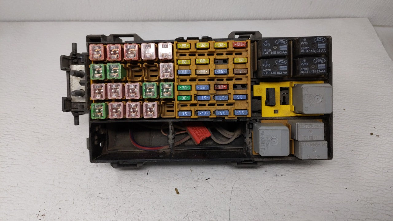 2006 Ford Explorer Fusebox Fuse Box Panel Relay Module P/N:7L2T-14398-AZC Fits OEM Used Auto Parts - Oemusedautoparts1.com