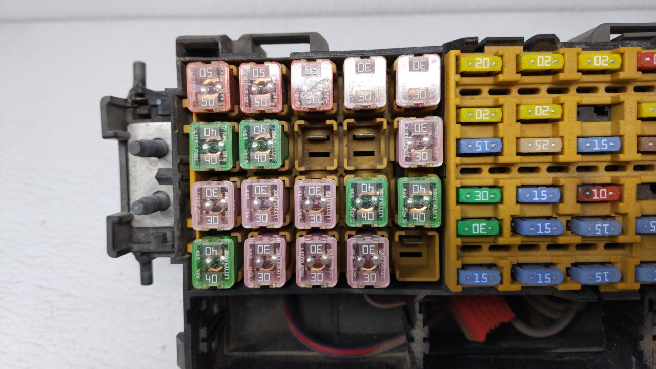 2006 Ford Explorer Fusebox Fuse Box Panel Relay Module P/N:7L2T-14398-AZC Fits OEM Used Auto Parts - Oemusedautoparts1.com