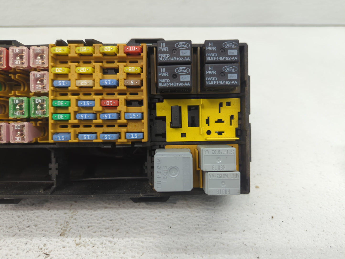 2006 Ford Explorer Fusebox Fuse Box Panel Relay Module P/N:7L2T 14398 Fits OEM Used Auto Parts - Oemusedautoparts1.com