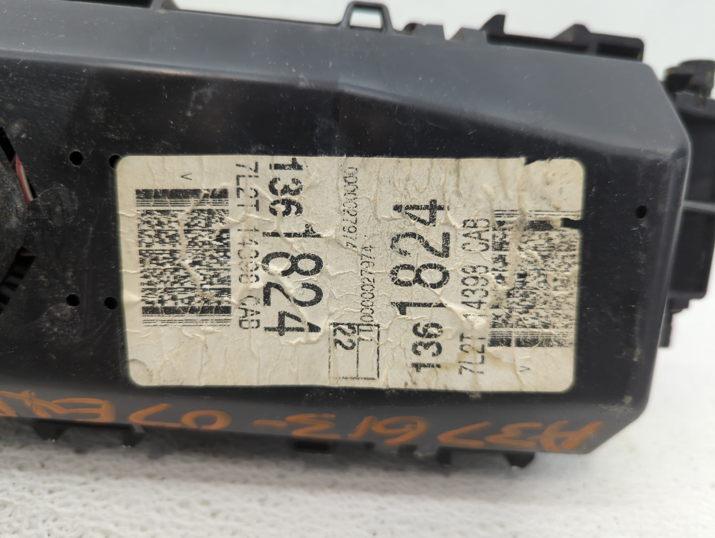 2006 Ford Explorer Fusebox Fuse Box Panel Relay Module P/N:7L2T 14398 Fits OEM Used Auto Parts - Oemusedautoparts1.com