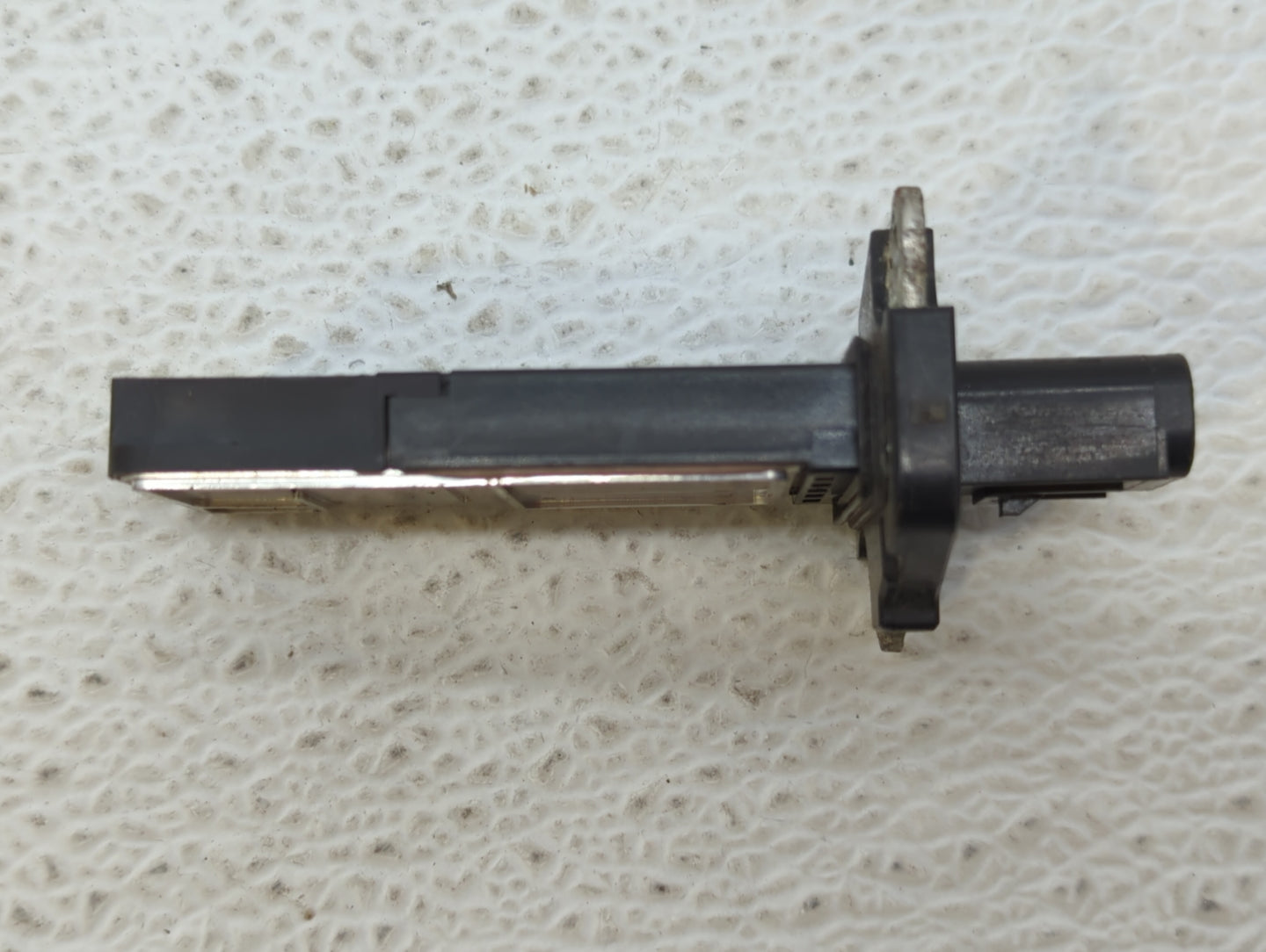 2004-2012 Ford Explorer Mass Air Flow Meter Maf - Oemusedautoparts1.com