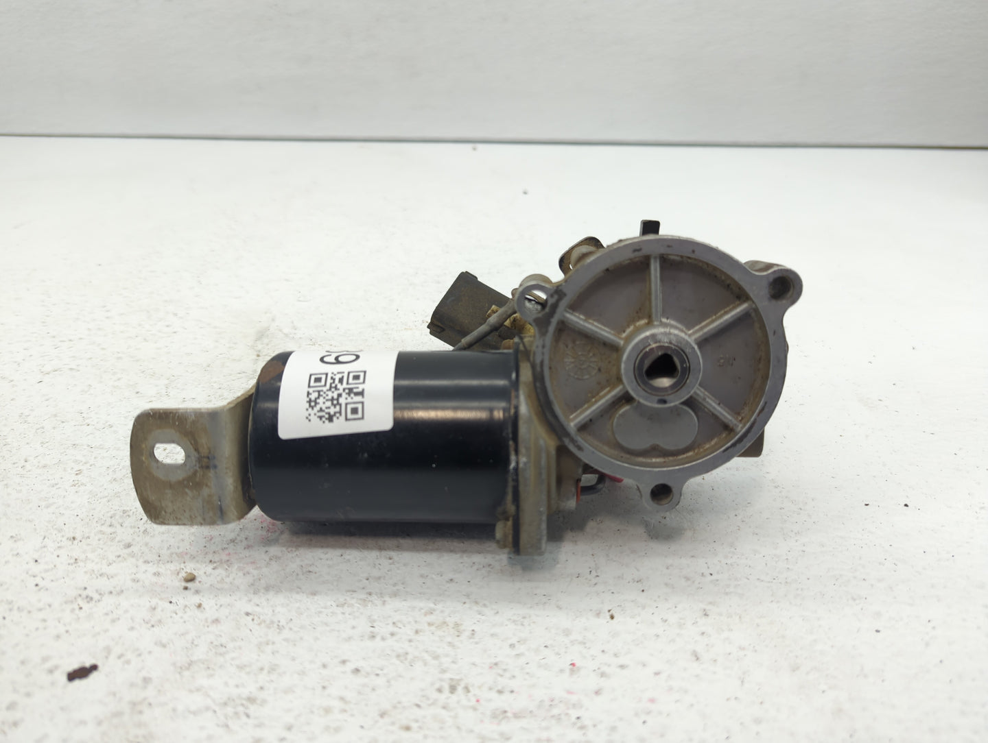 2004-2007 Ford Explorer Transfer Case Shift Actuator Motor 497839 - Oemusedautoparts1.com