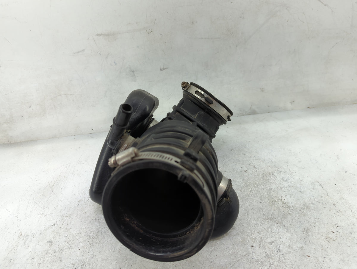 2006 Ford Explorer Air Cleaner Intake Duct Hose Tube - Oemusedautoparts1.com