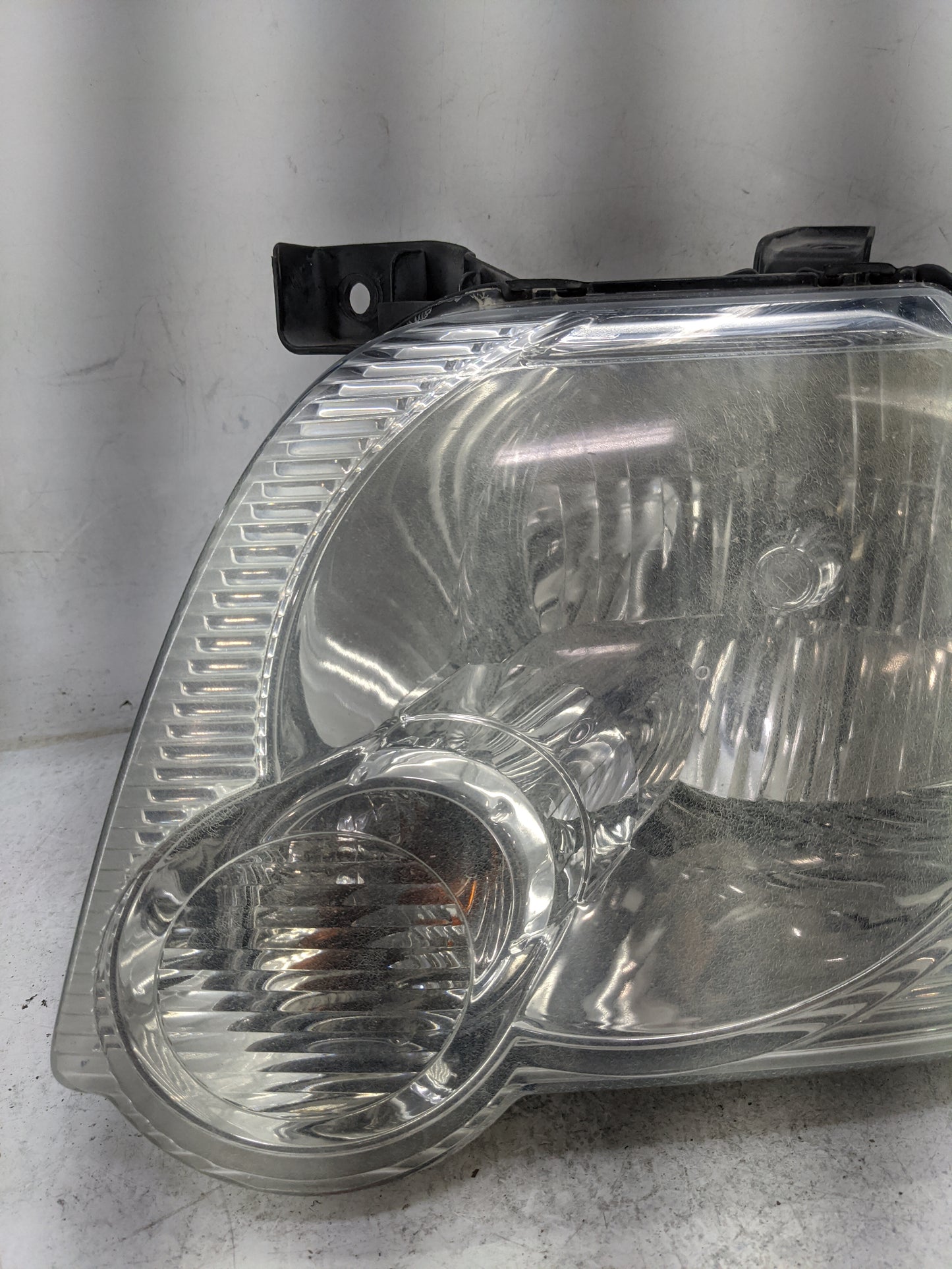 2006-2010 Ford Explorer Driver Left Oem Head Light Headlight Lamp 5007233 - Oemusedautoparts1.com
