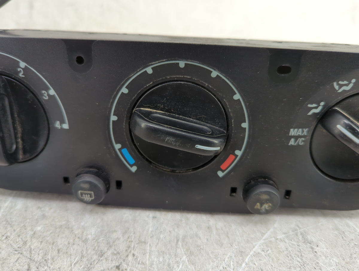 2002-2006 Ford Explorer Climate Control Module Temperature AC/Heater Replacement Fits Fits 2002 2003 2004 2005 2006 OEM Used