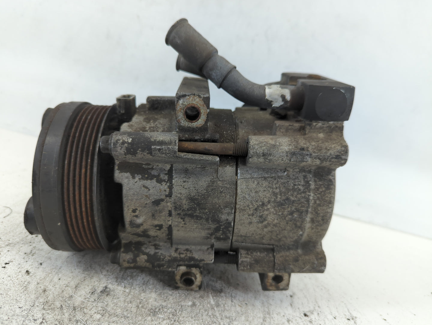 2006-2010 Ford Explorer Air Conditioning A/c Ac Compressor Oem - Oemusedautoparts1.com