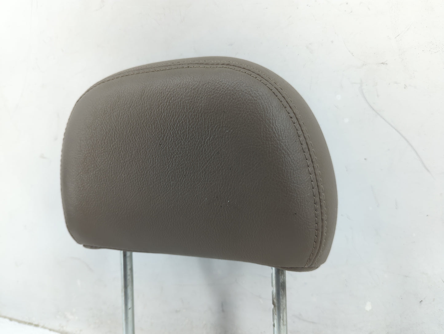 2006-2008 Ford Explorer Headrest Head Rest Front Driver Passenger Seat Fits Fits 2006 2007 2008 OEM Used Auto Parts - Oemuse
