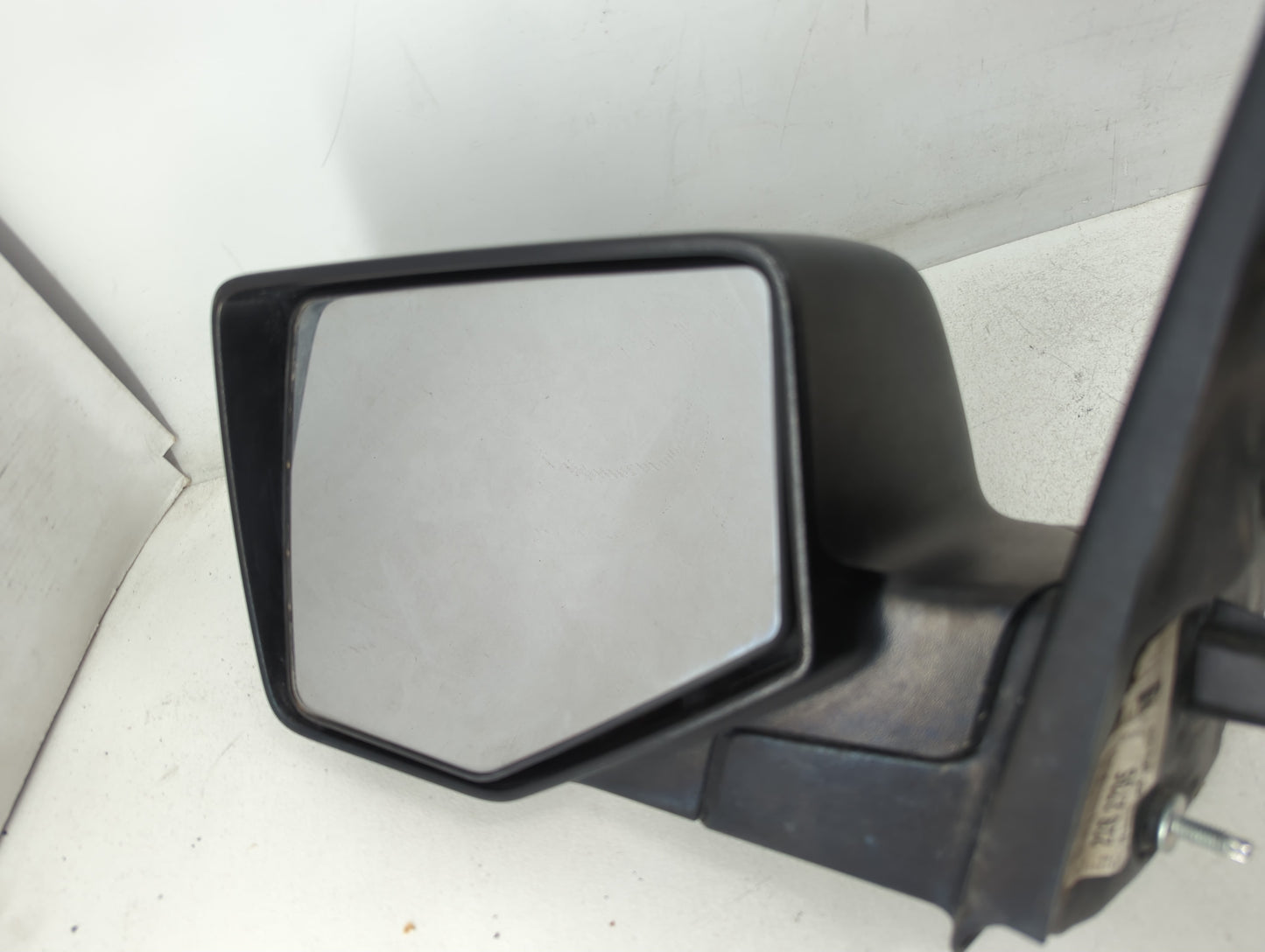 2006-2010 Ford Explorer Driver Side View Mirror - Left Door Mirror OEM Used - Oemusedautoparts1.com